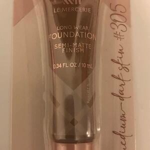 Le Mercerie Long Wear Foundation #305 medium-dark skin semi-matte  0.34 fl oz.